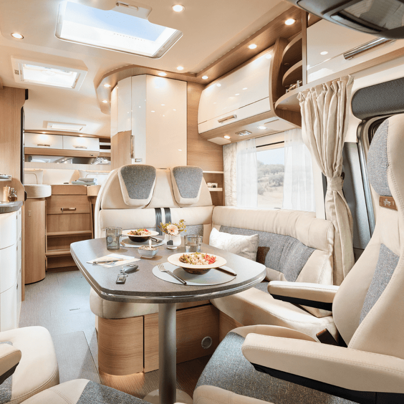 RET 2025 Carthago c tourer T143LE Tisch vh